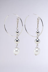 DROP OUT EARRING