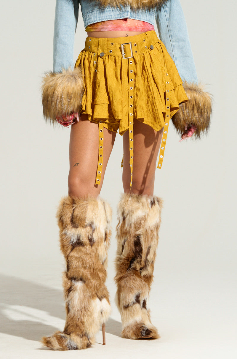 BREAK MY SOUL SKIRT IN MUSTARD