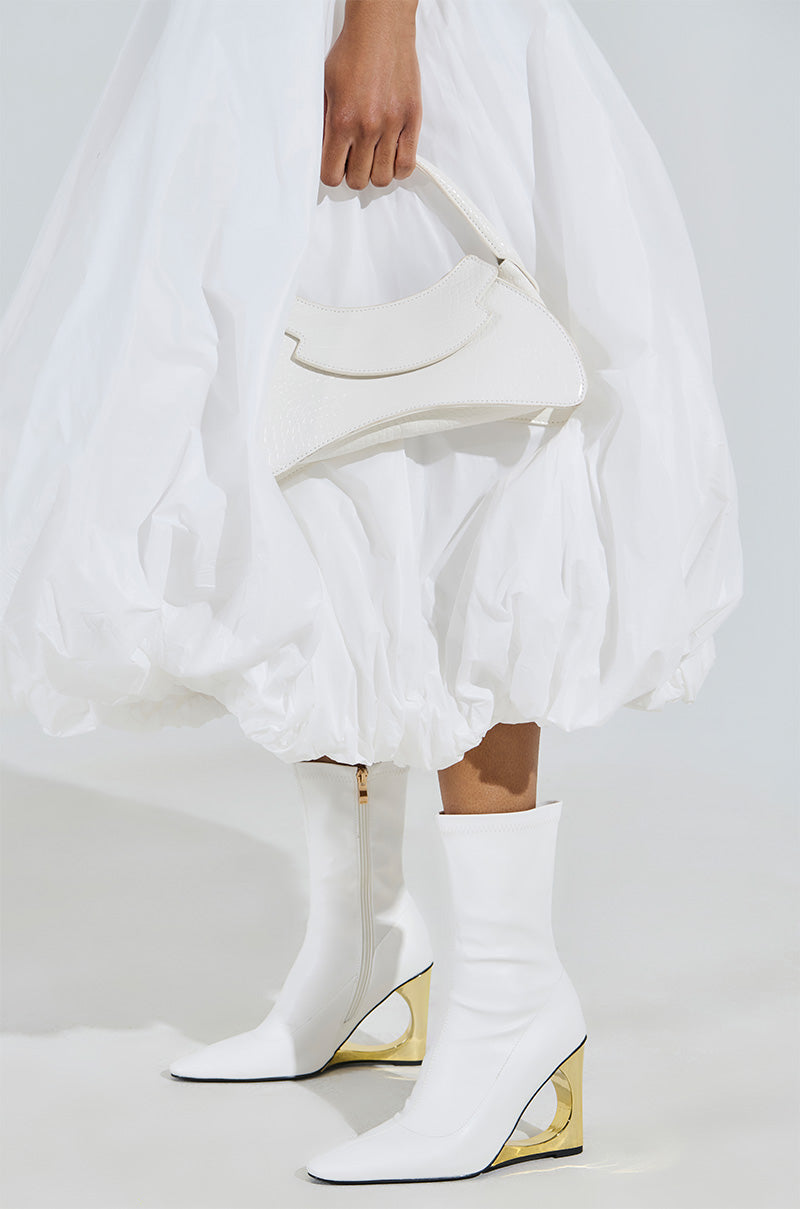 AZALEA WANG BRIXHAM WHITE BOOTIE WITH NOVELTY HEEL