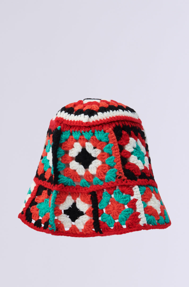 CROCHET BUCKET HAT