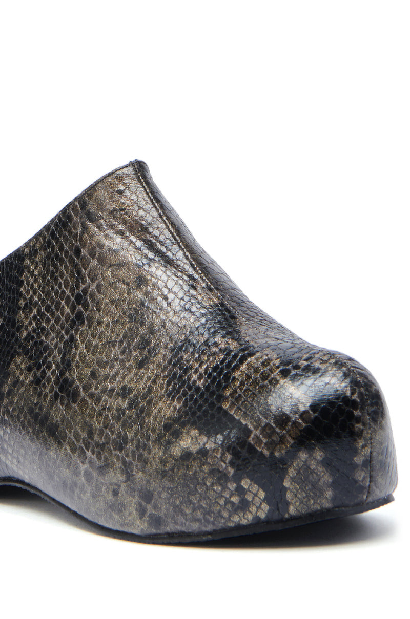 AZALEA WANG DARWIN CLOG IN BLACK SNAKE