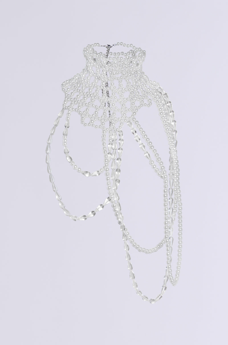 ELEGANCE IS ME STATEMENT NECKLACE