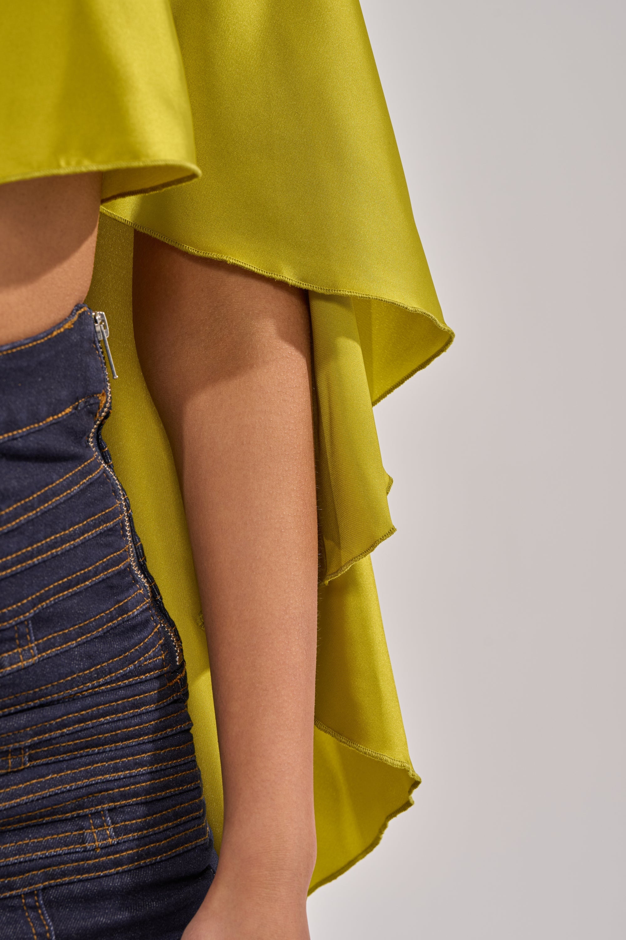BABY MAKE A MOVE BLOUSE IN CHARTRUESE
