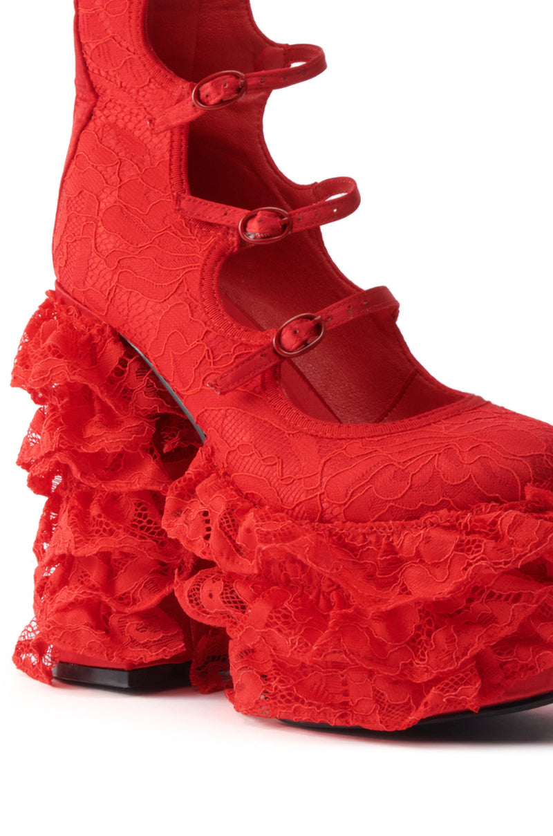 AZALEA WANG SPREENE RED CHUNKY PUMP