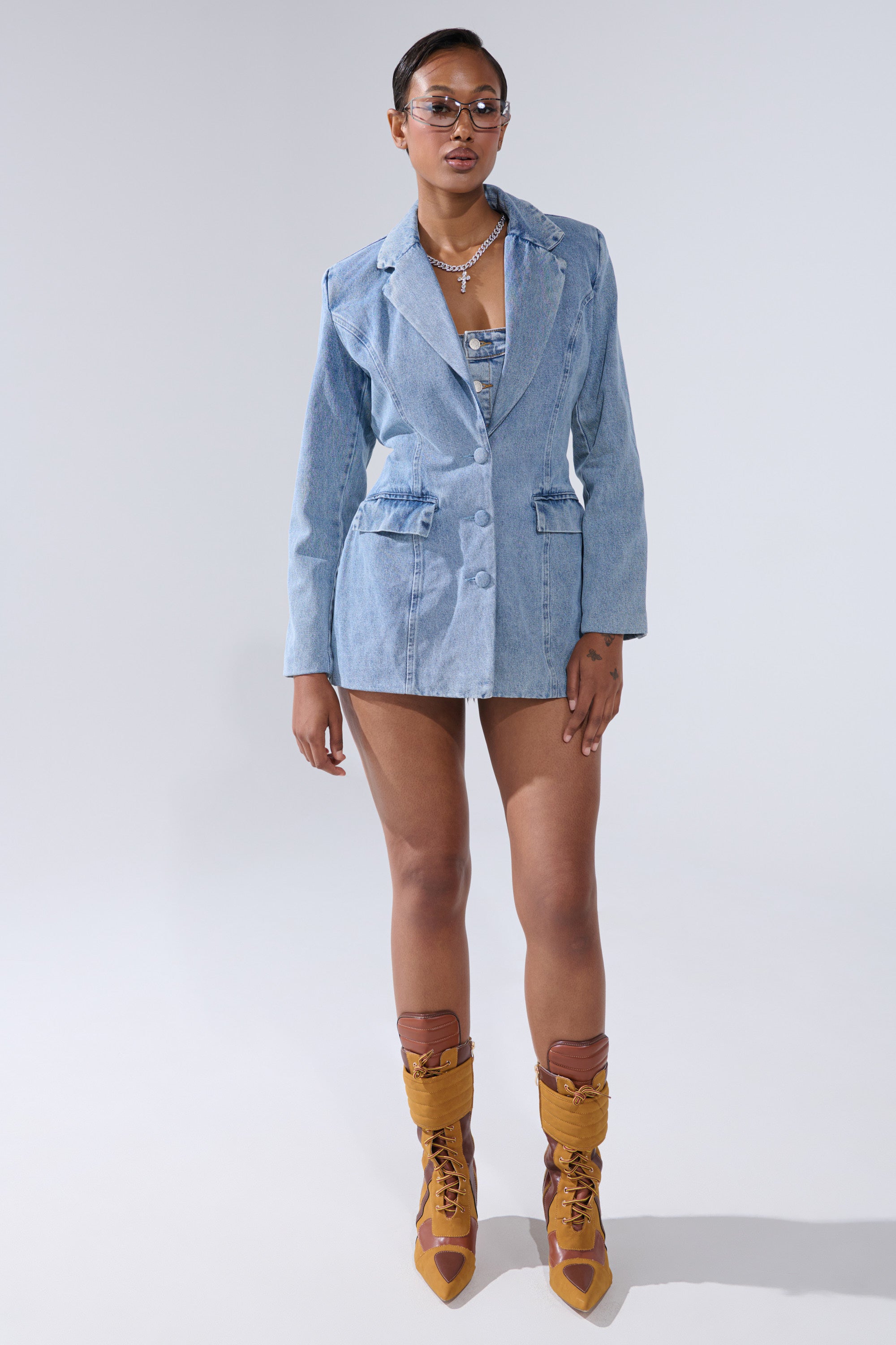 BACKLESS DENIM BLAZER