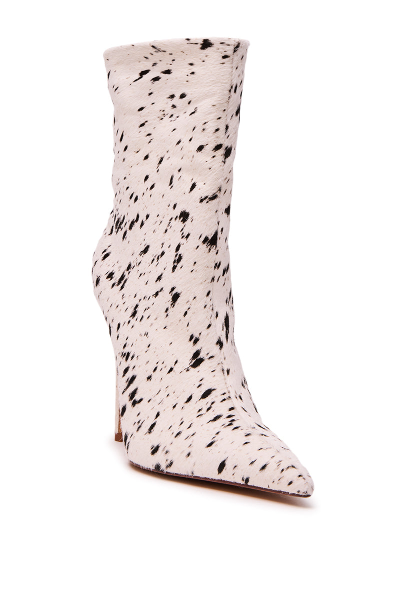 AZALEA WANG TYELOR WHITE BLACK PONY HAIR BOOTIE