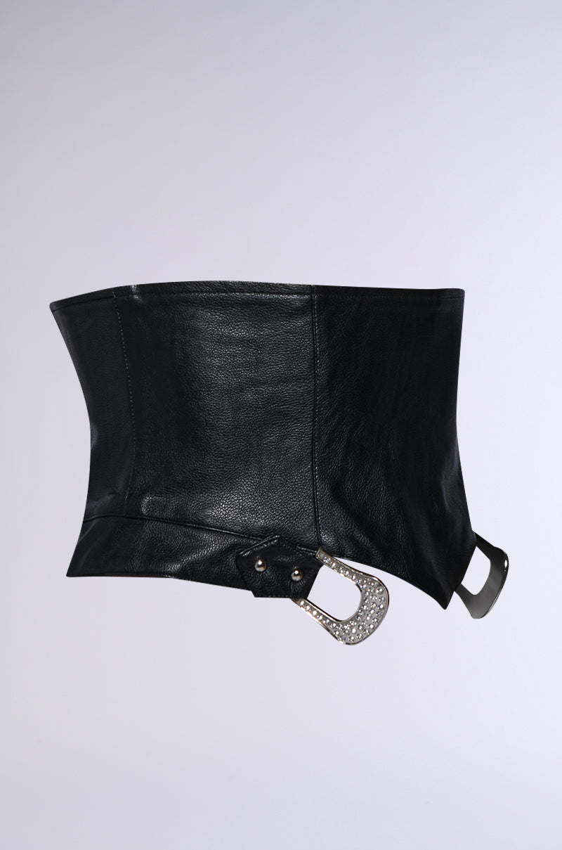 BUCKLE UP PU BELT