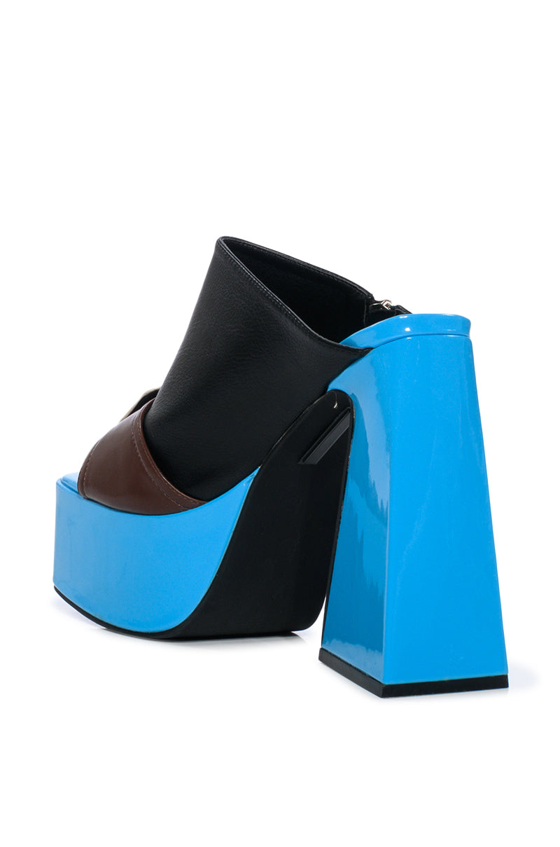 AXELLY MULTI CHUNKY SANDAL