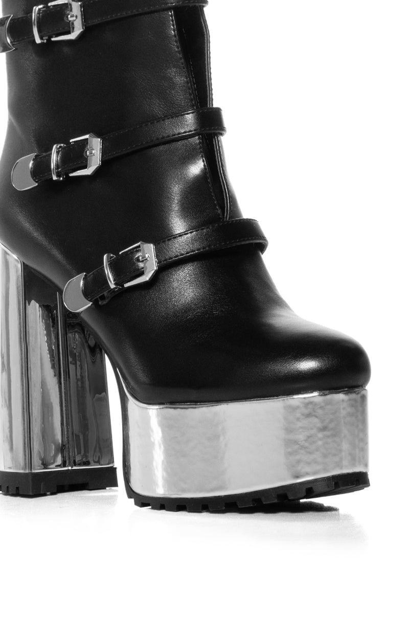 AZALEA WANG AMBREINE BLACK SILVER PLATFORM BOOTIE