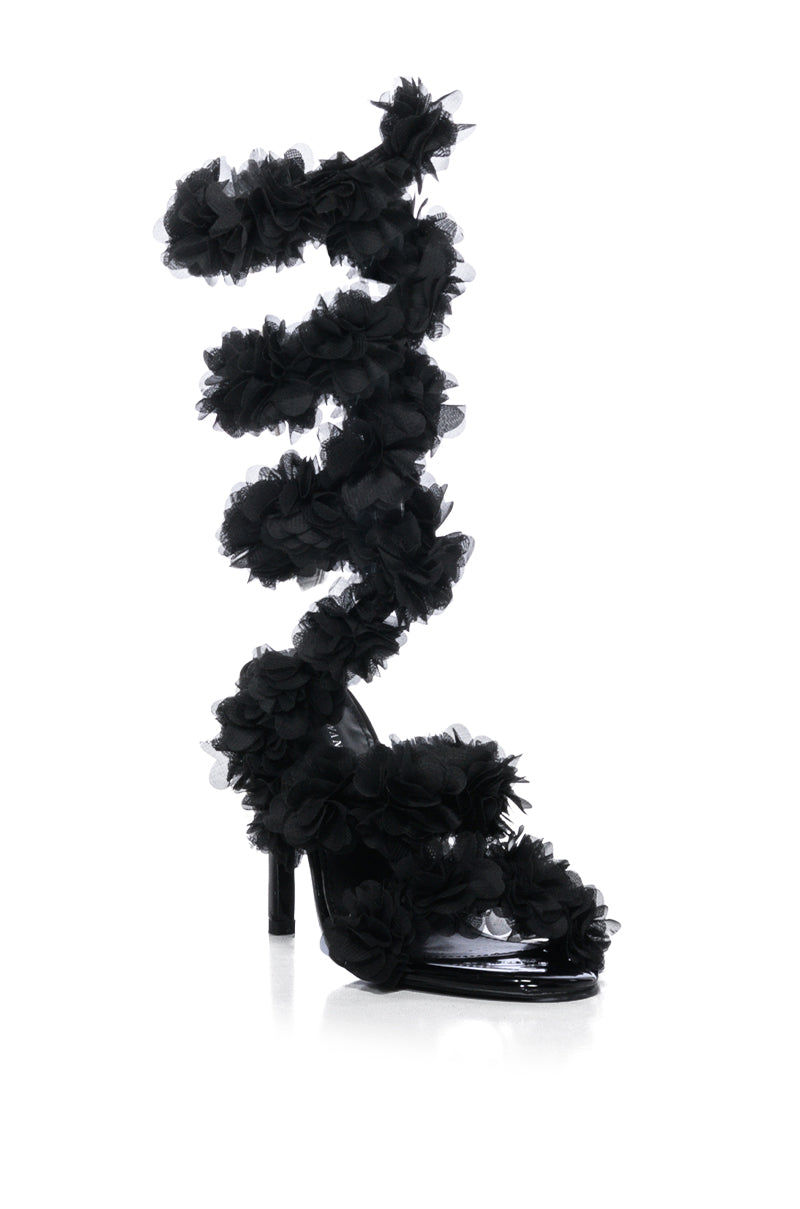 AZALEA WANG THEODOSIA FLORAL SANDAL IN BLACK