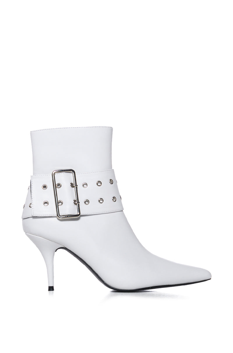 AZALEA WANG WHAT A FEELING BUCKLE BOOTIE IN WHITE