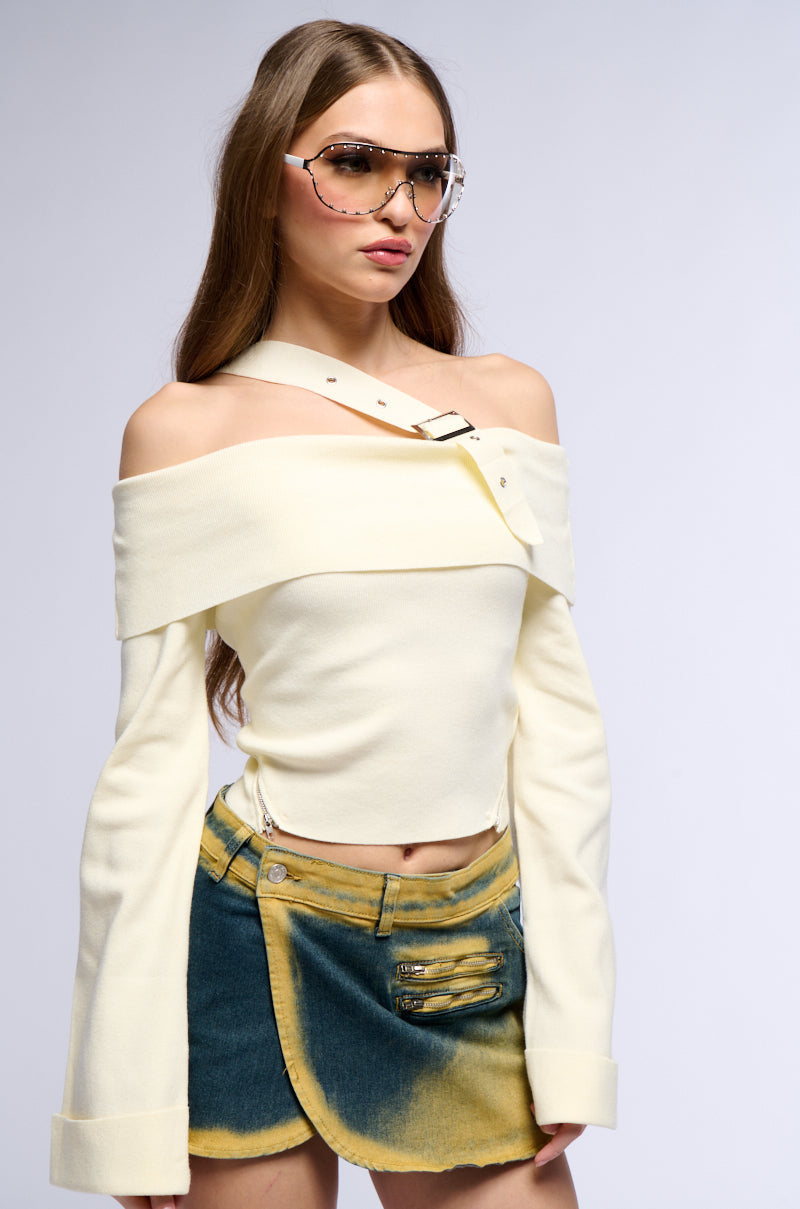 BOUJEE GIRL OFF THE SHOULDER ZIPPER SWEATER TOP