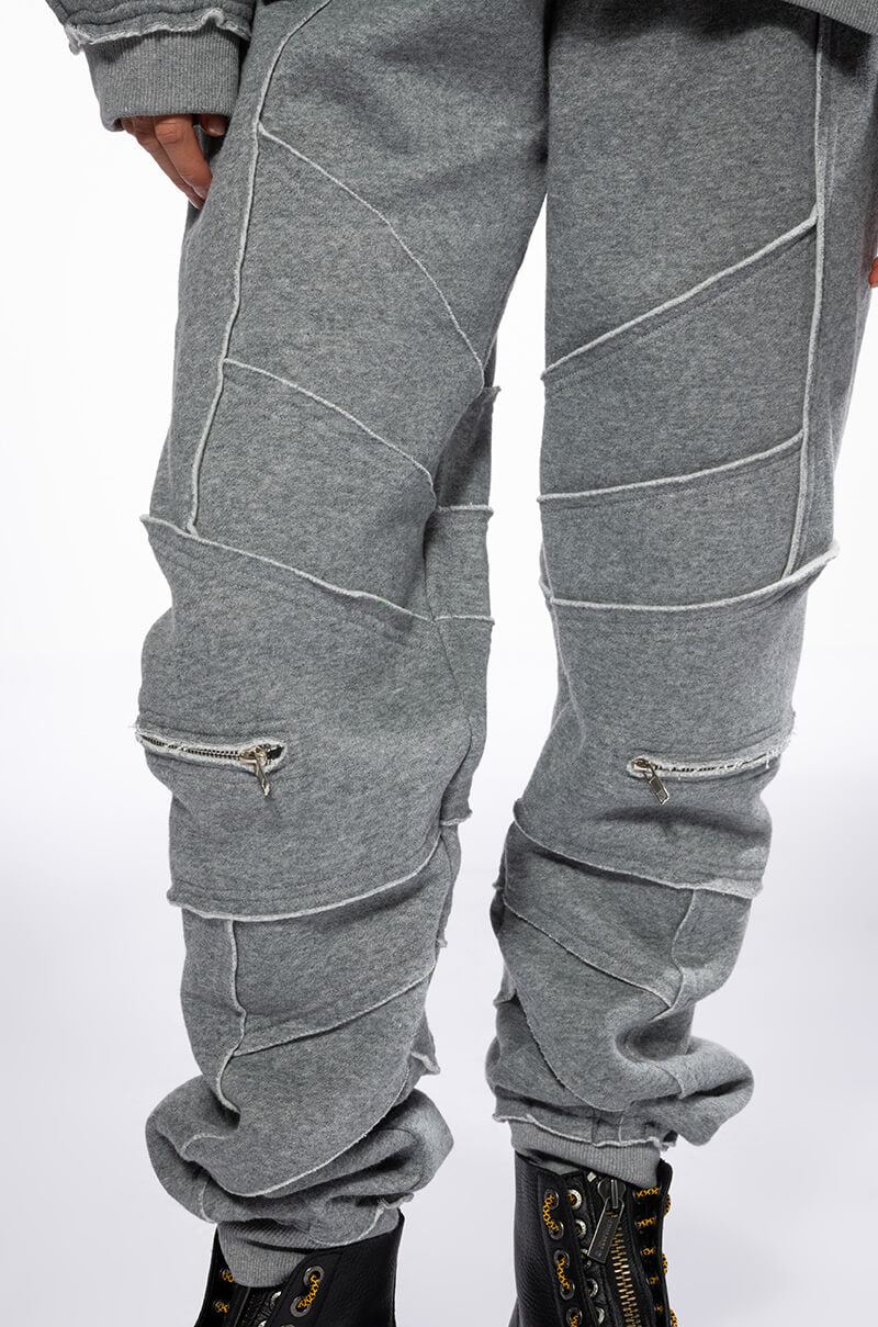 EFFORTLESS OVERSIZED JOGGER